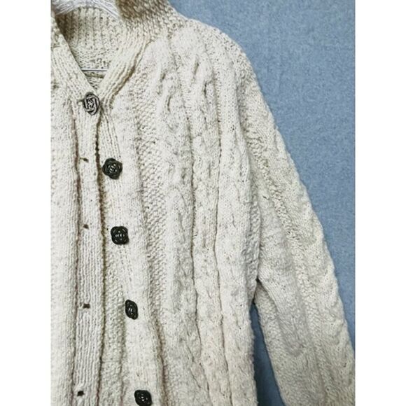 Scotland Celtic Buttons Cable Knit Beige Sweater Cardigan - Picture 5 of 5
